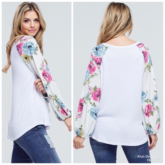 🌺Stunning White Waffle Knit Balloon Sleeve Top! - Picture 8 of 8